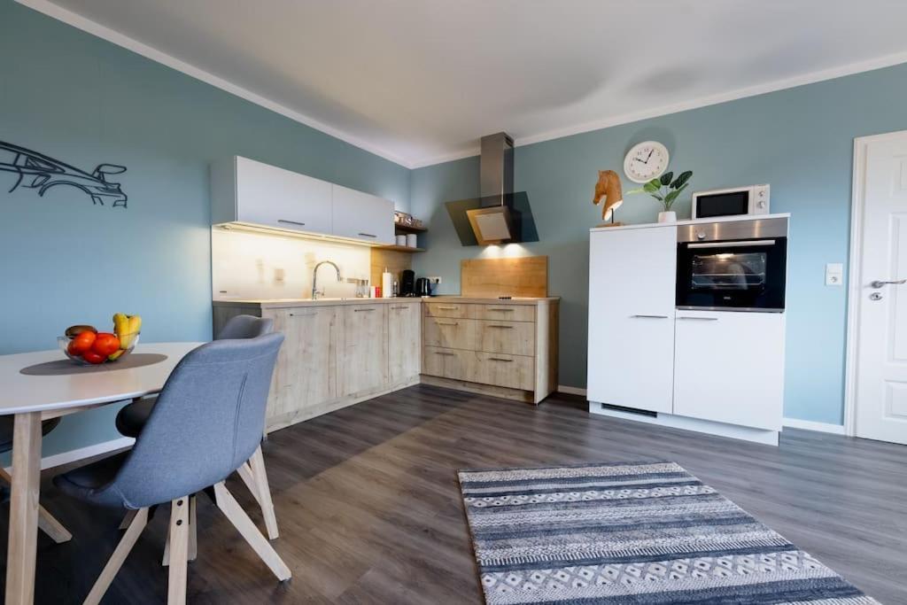 Racing-Apartment Herresbach Bagian luar foto